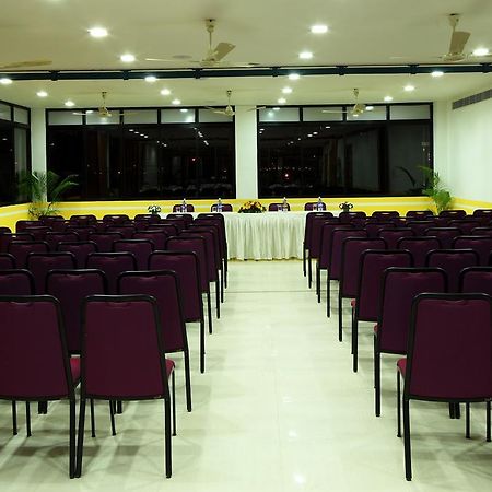 Hotel Green Dreams Kochi Exterior foto